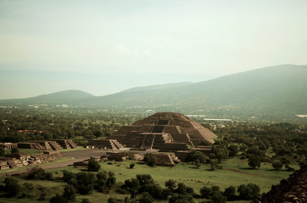 piramide sunca i meseca meksiko